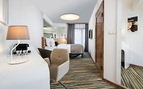 Metropolis Design Hotel